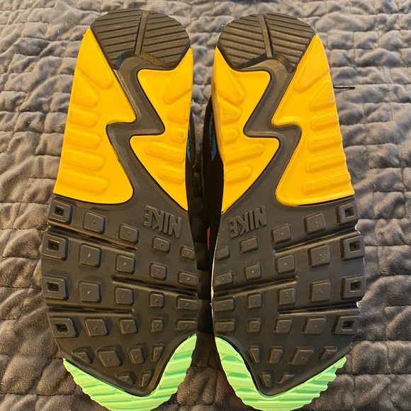 Brand New Woman’s Nike Air Max Multi Pastel Color Tennis Shoes Size 8 - Picture 5 of 5